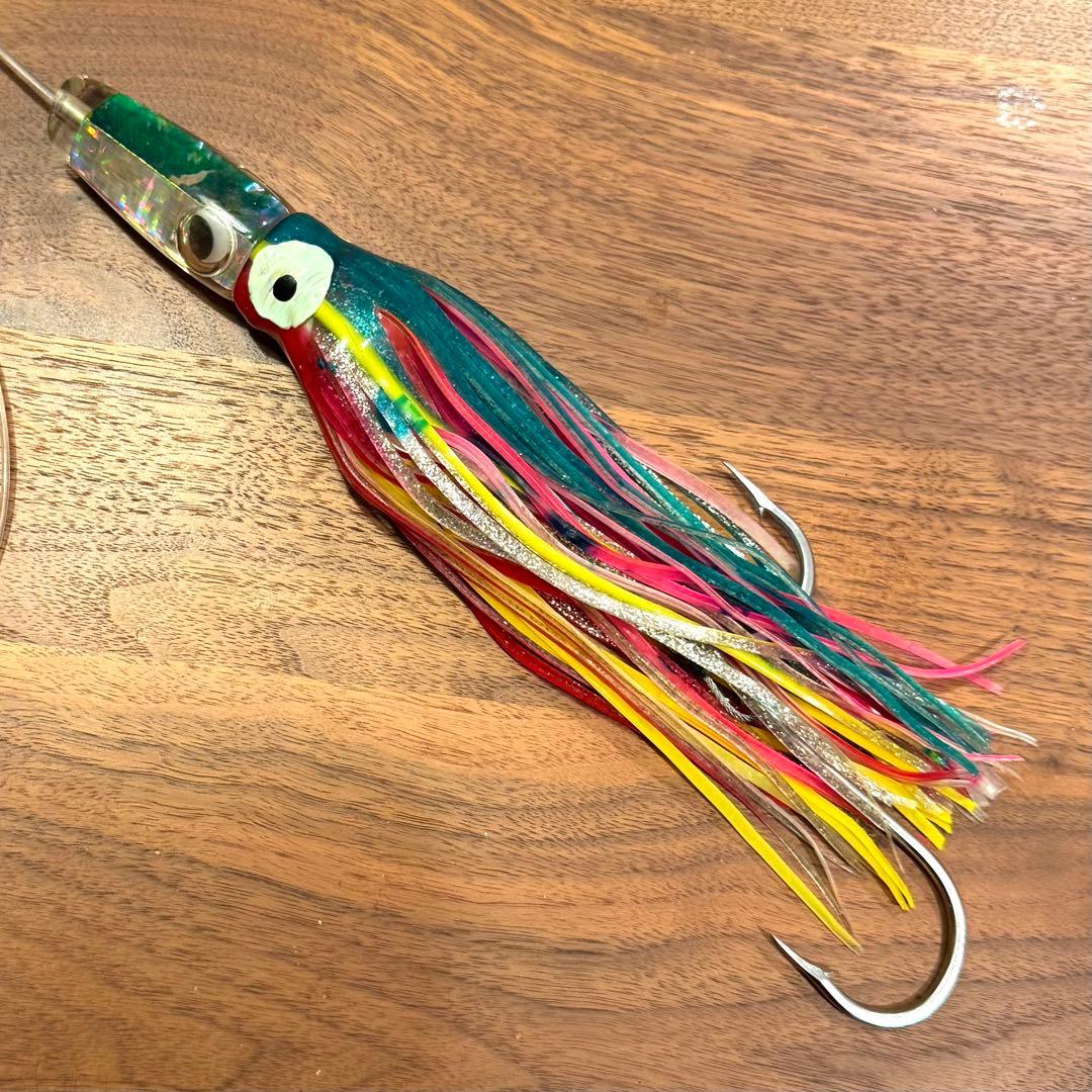 カジキ トローリング フェニックスルアー ８号サイズ ダブルフック付き②