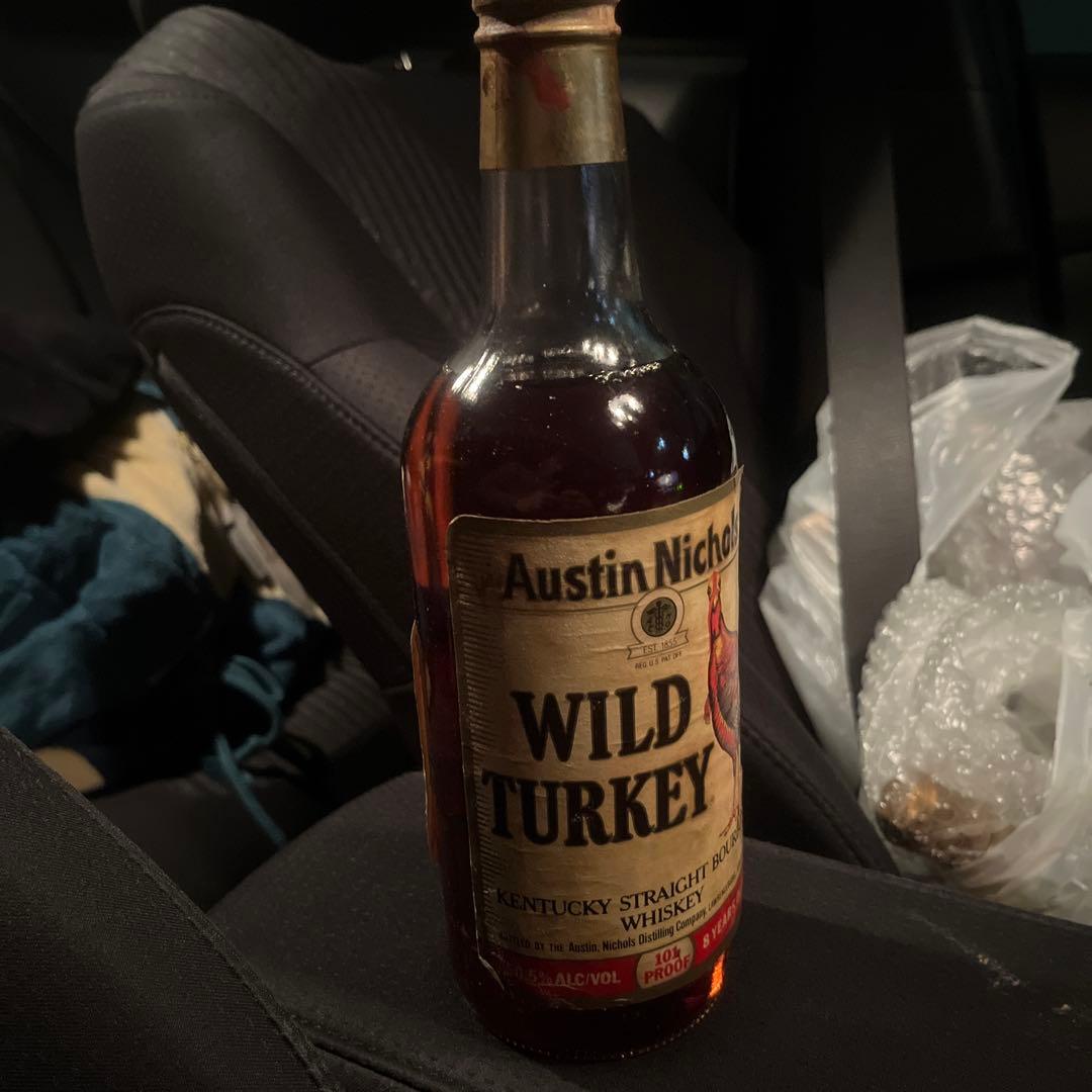 Wild Turkey 8年熟成 バーボンウイスキー 750ml