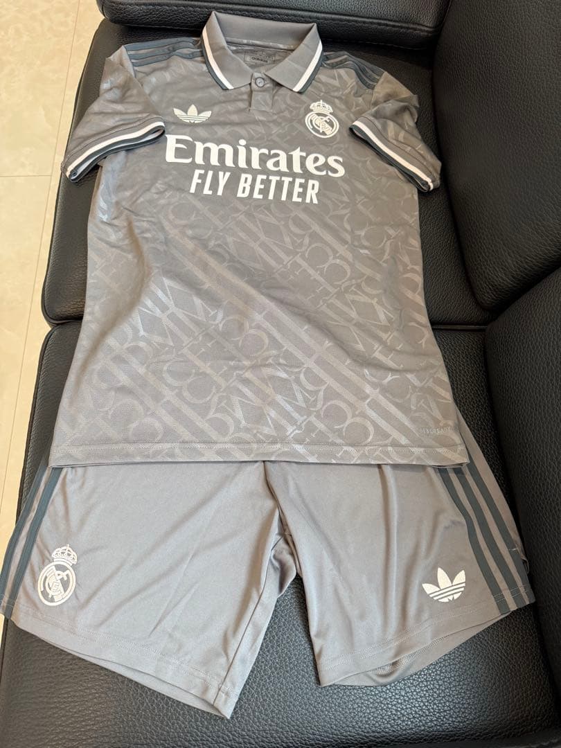 adidas Real Madrid グレー ジャージ