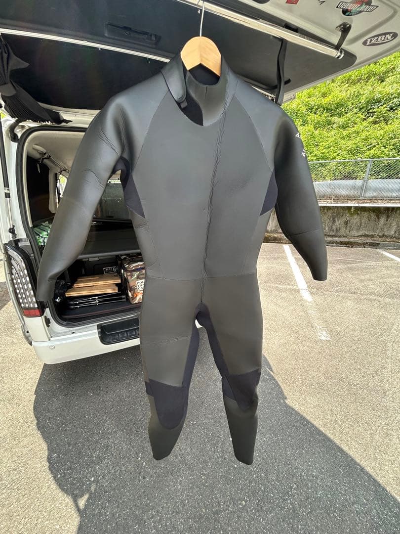 D*y様 AIDEDIFY 5/3mm セミドライ ウェットスーツ