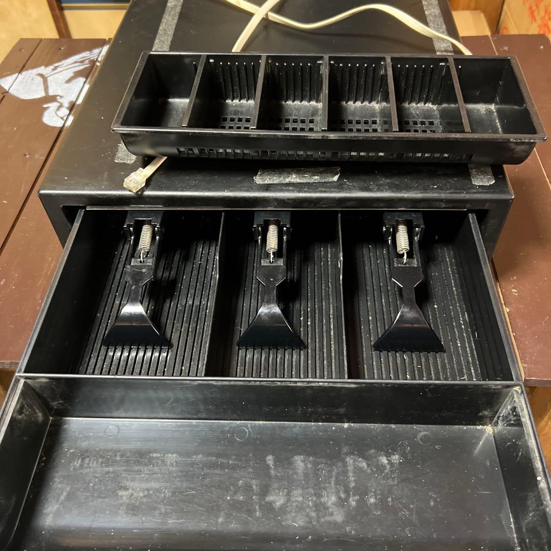 現金収納ボックス 黒 プラスチック 5仕切り