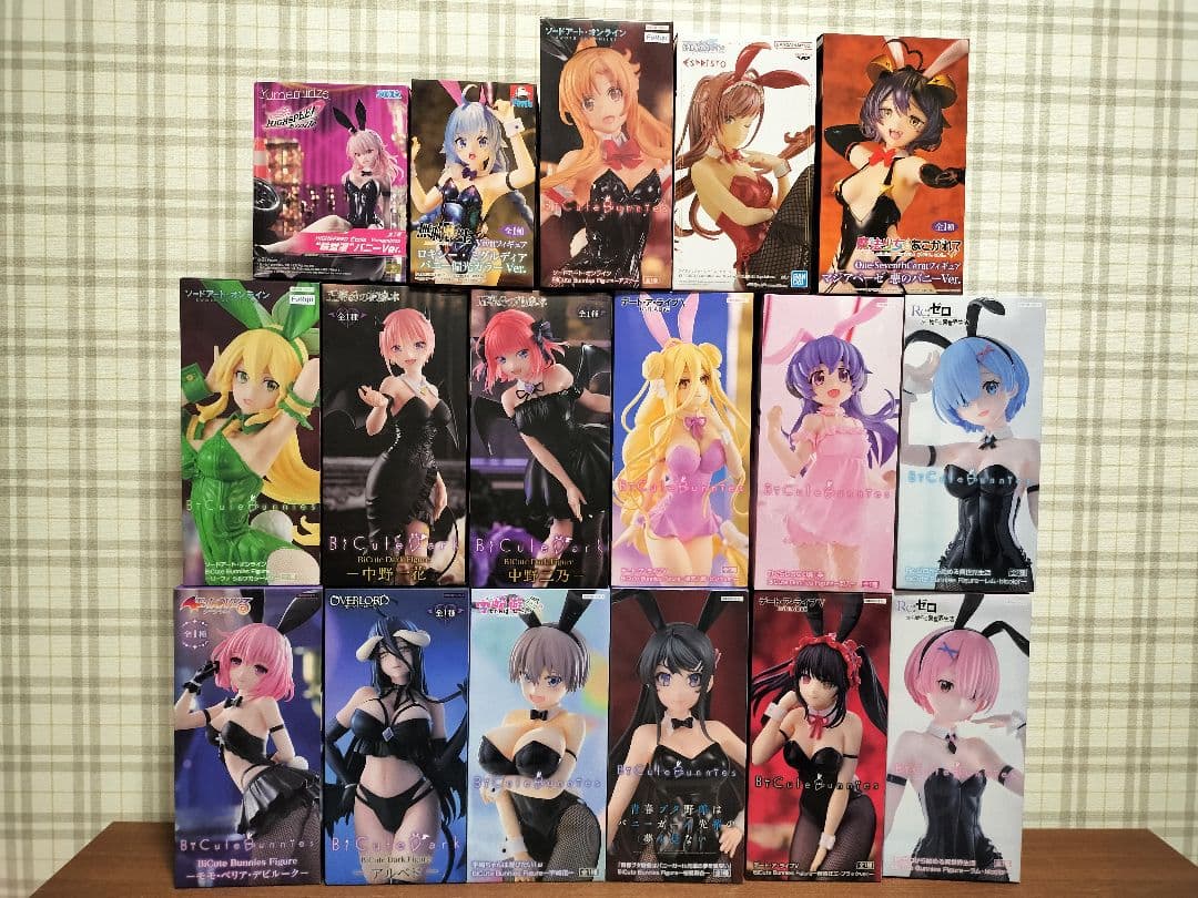 バニーフィギュアまとめ売り（17体）セット アルベド・宇崎等