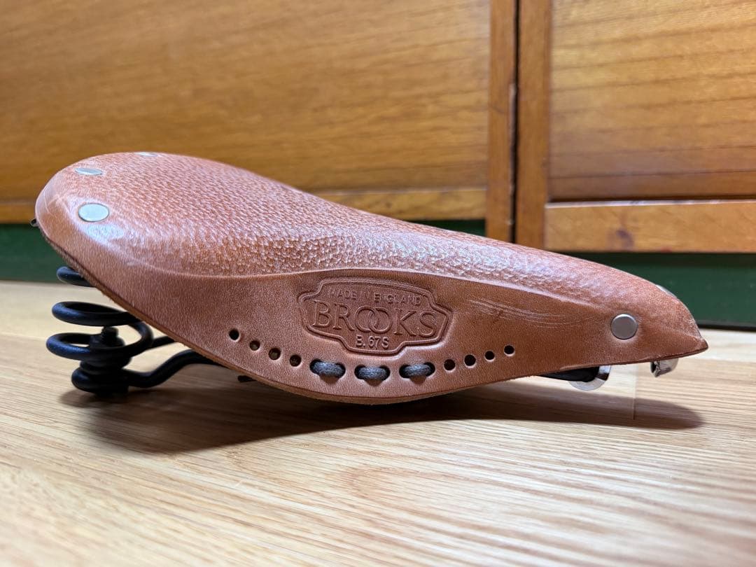 Brooks B67 レザーサドル 革 自転車 シティサイクル 英国製