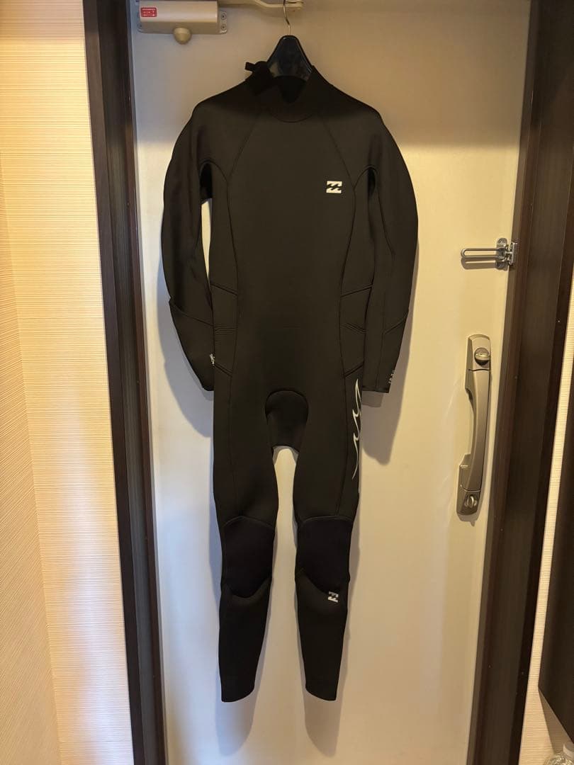 BILLABONG ABSOLUTE フルスーツ 3/2mm