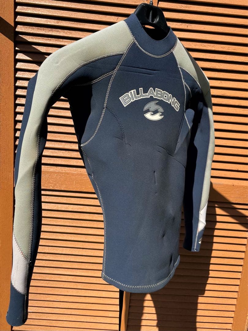 【値下げ】BILLABONG タッパー ジッパー付き レディース ジュニア