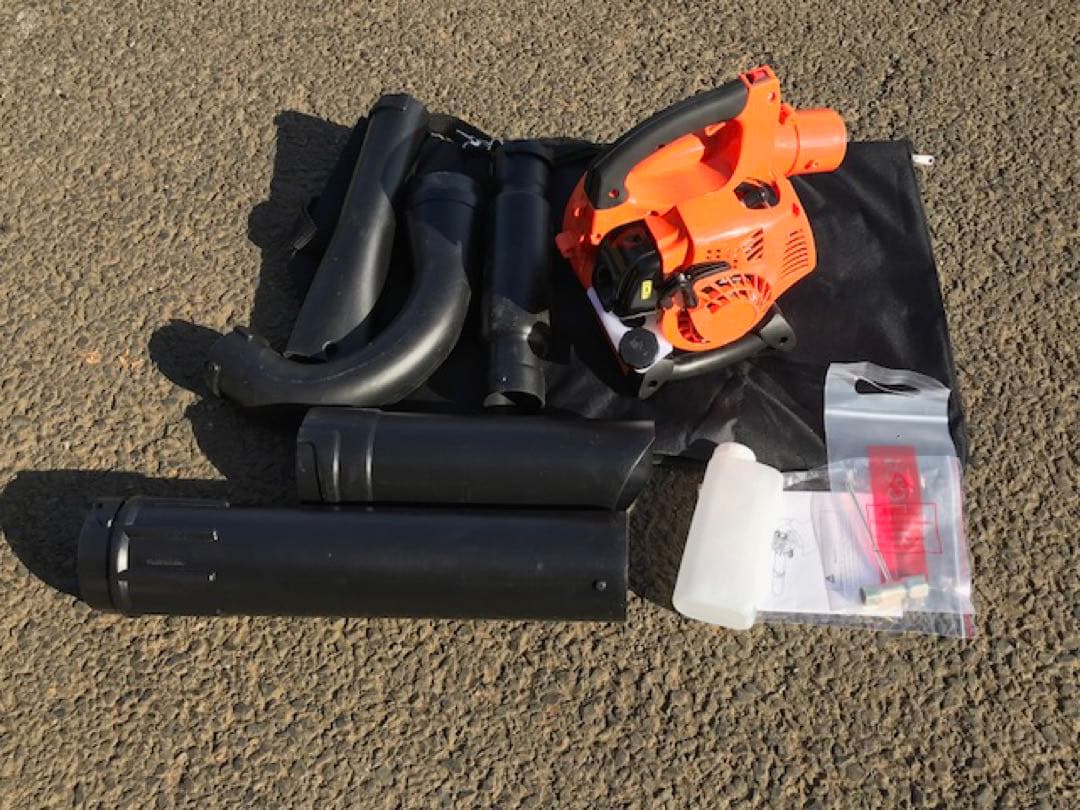 1台2役 エンジンブロワー バキューム 排気量25.4cc ダストバック付