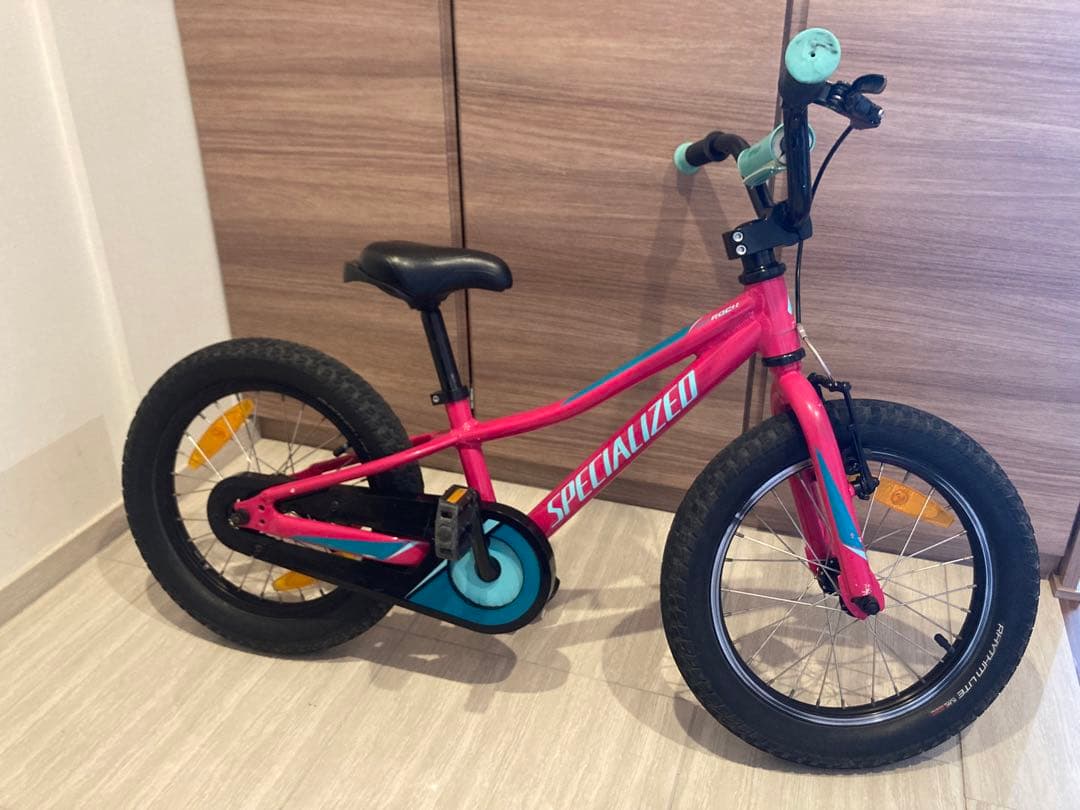 スペシャライズドSPECIALIZED リップロック RIPROCK 16インチ