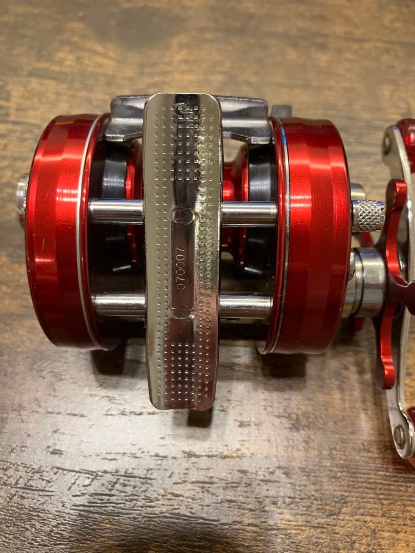 abu アンバサダー 2500C レッド