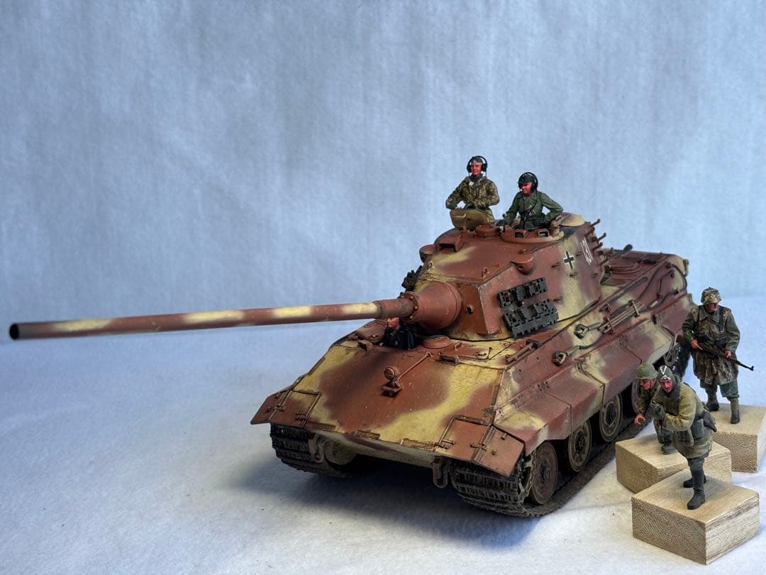 ドイツ陸軍E75号戦車プラモデル完成品