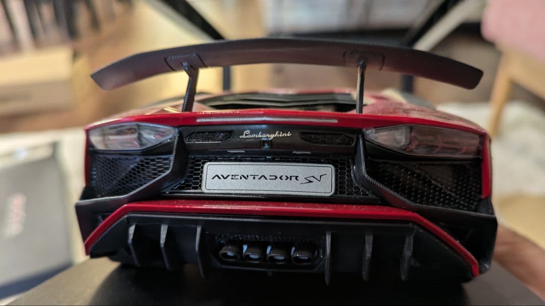 【美品】アヴェンタドールLP750-4スーパーヴェローチェ レッド1/18