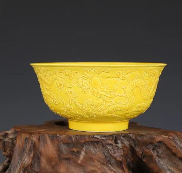 清朝 雍正 黄釉  竜の柄 お碗 収蔵品 コレクション
