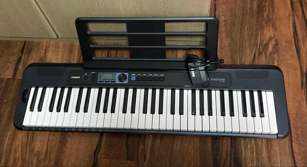 Casiotone CT-S30 61鍵　譜面台・ACアダプタ付き