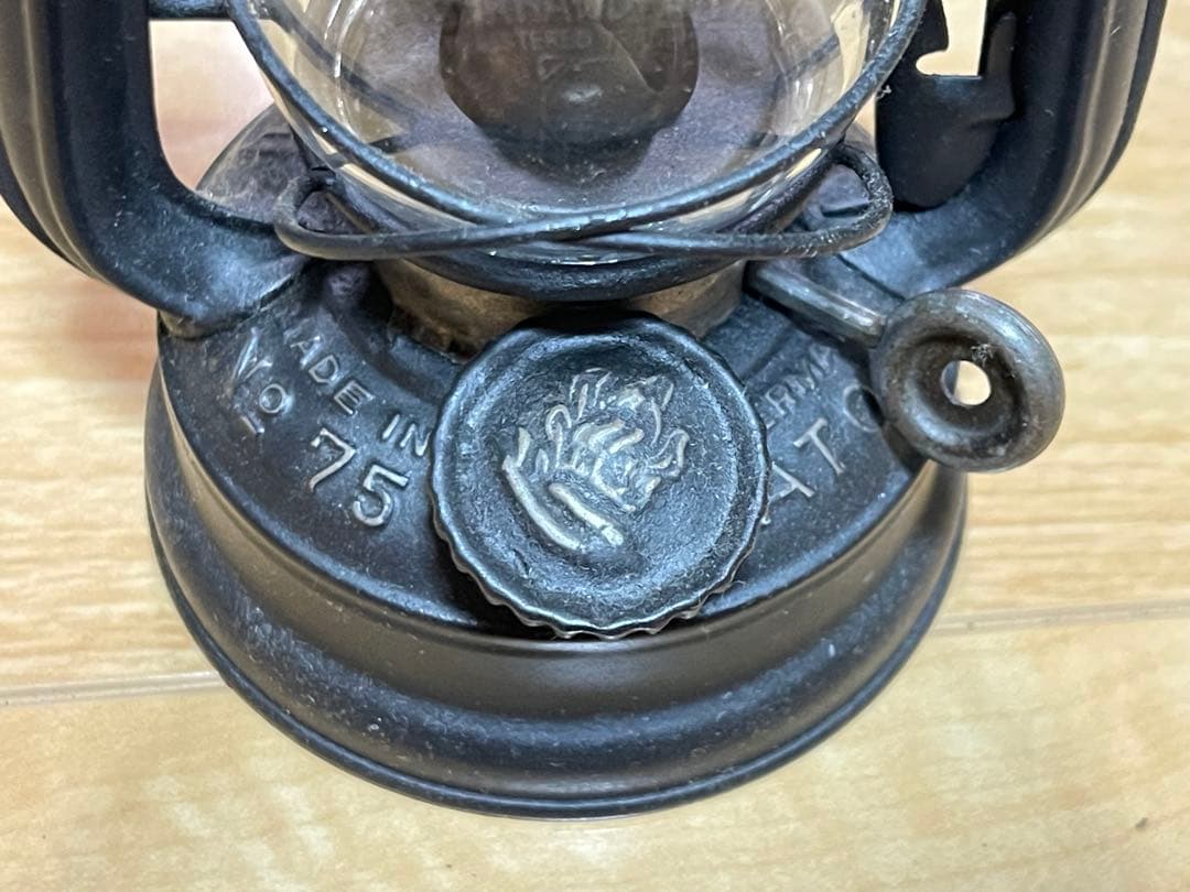 ライト・ランタン Feuerhand 75 Atom