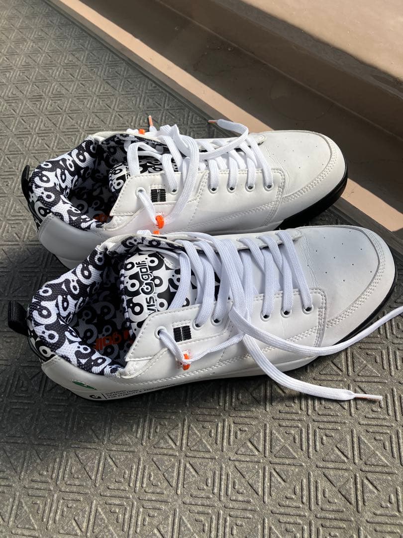 【美品】グラビスゴルフ シューレース ローカットゴルフシューズ（27.5）