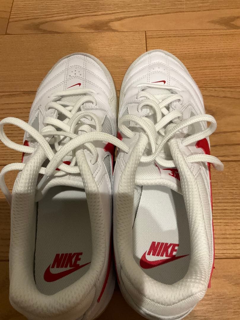 Nike ナイキ　ガト フットサルシューズ　ホワイト/レッド27.0cm