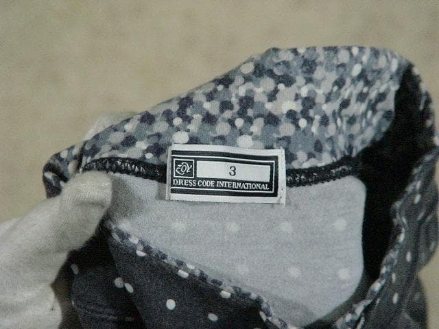 50248 ゾーイ　ハイネック長袖カットソー　紺ｘドット　サイズ3