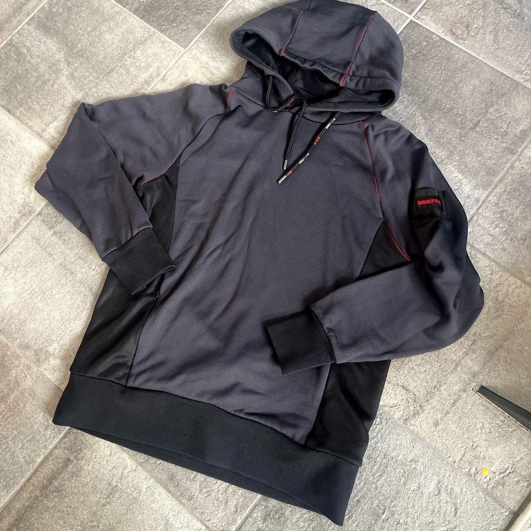 大人気モデル★ブリーフィング　グレー　パーカー　size M
