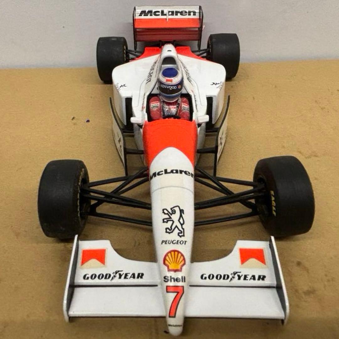 【ミニチャンプス　マクラーレンプジョー　MP4/9 1994年1/18】