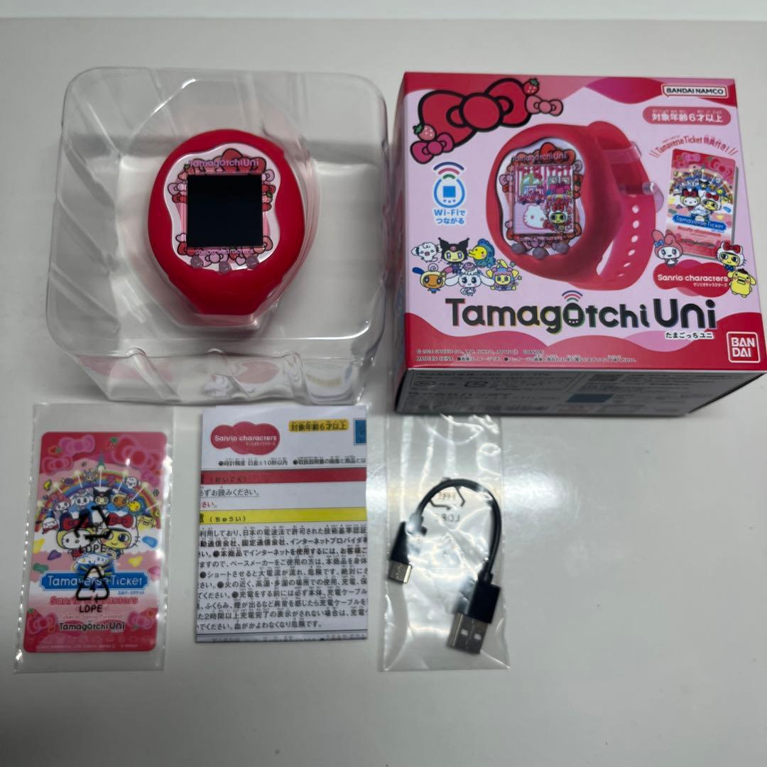 Tamagotchi Uni サンリオモデル