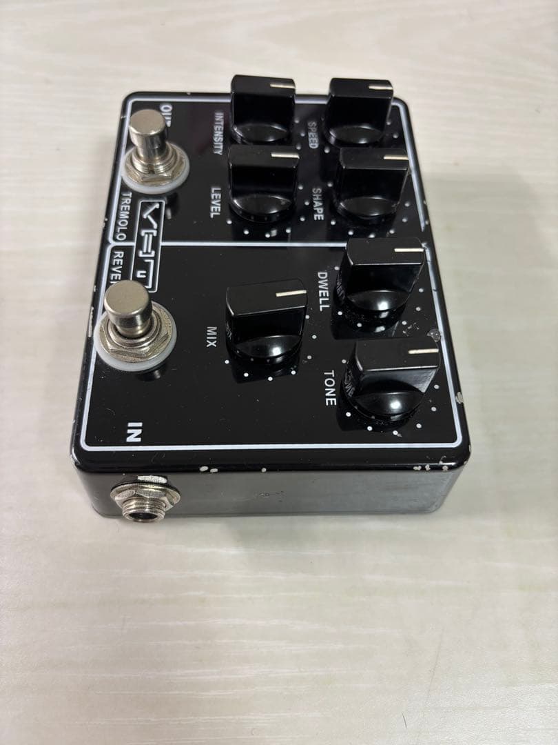 ギター vht Melo-Verb Tremolo+Reverb Pedal