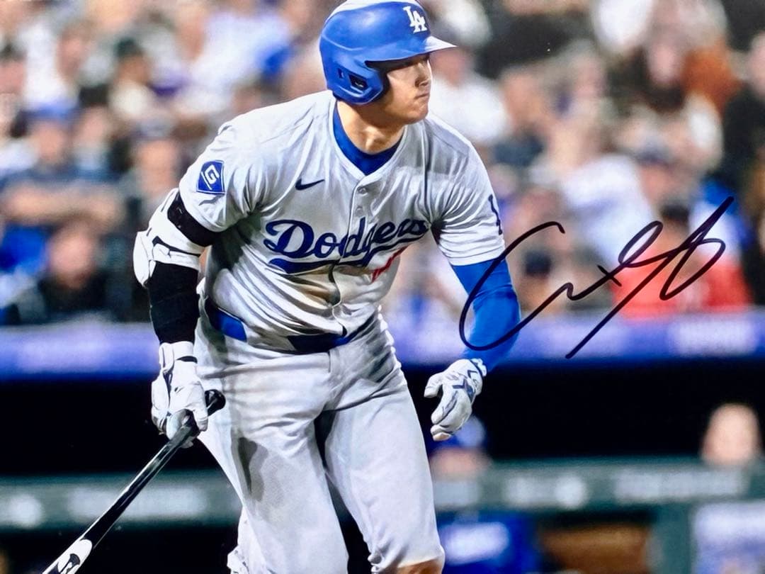 貴重！新品未使用！大谷翔平　　　　直筆サイン入フォト保証書付き　　　ドジャース