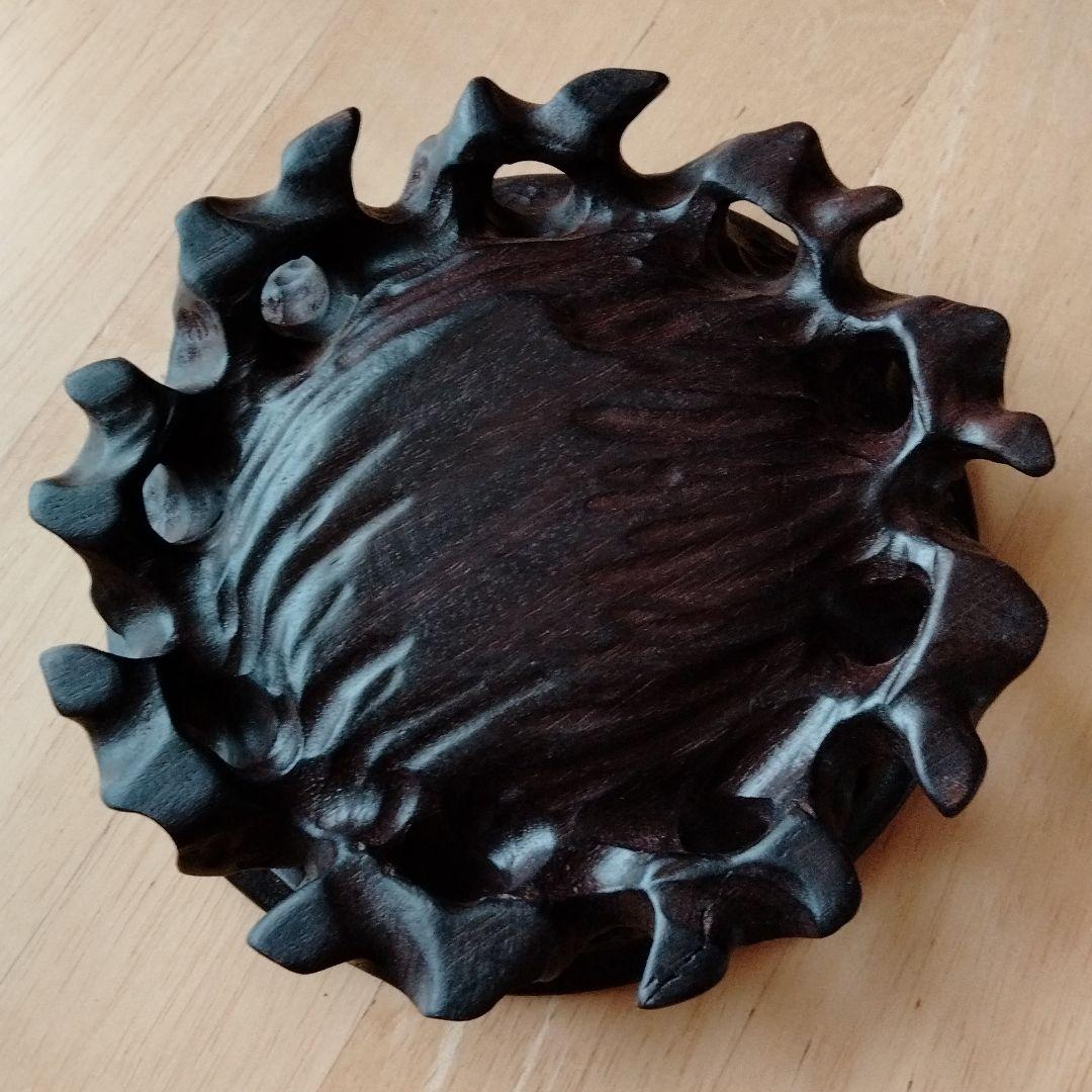 中国骨董陶磁器を乗せる安定した鑑賞台、台座最高級天然紫壇細工精製高級感のあるもの