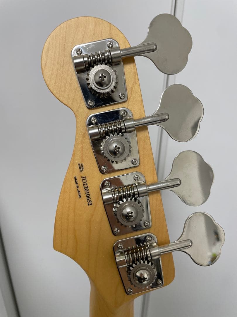 ベース Fender Junior Jazz Bass Made in Japan