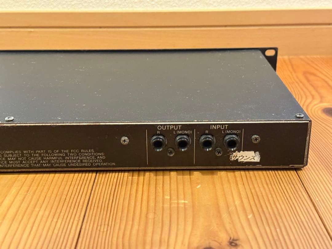 YAMAHA REV100 ヤマハ　デジタルリバーブレーター