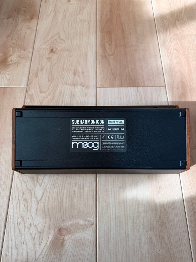 Moog Subharmonicon アナログシンセサイザー