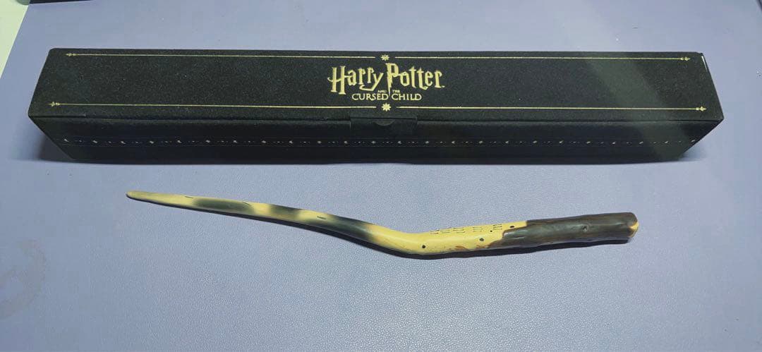 ハリーポッター 呪いの子 舞台 スコーピウス・マルフォイ 杖