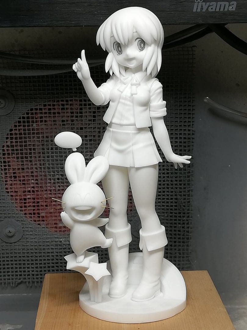 モ子ちゃんとラビくん　藤田幸久　模型