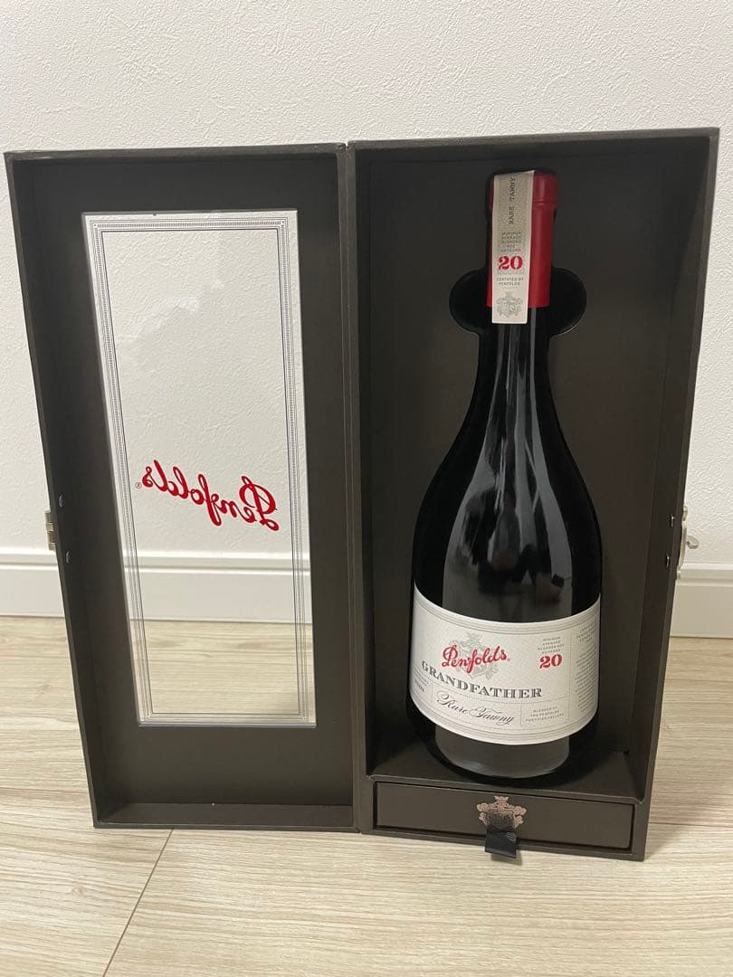 ワイン　グランド ファーザー レア・トウニー