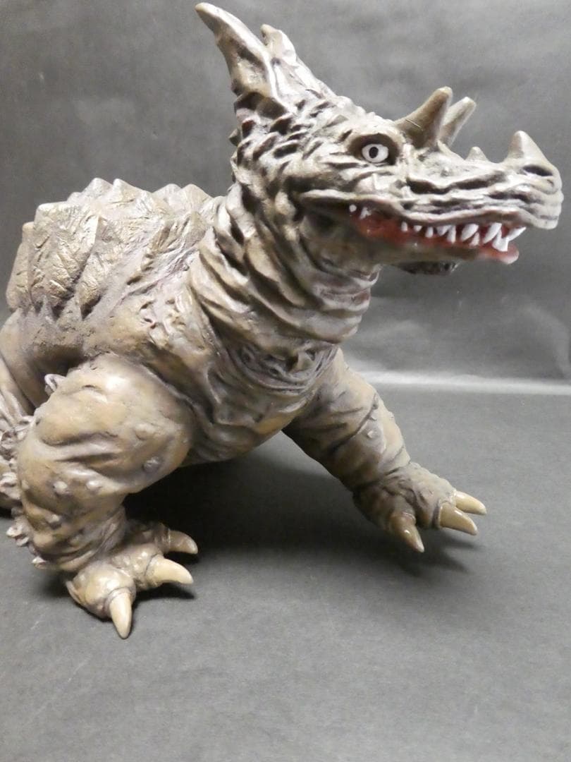 ビリケン商会　パゴス　塗装済み完成品