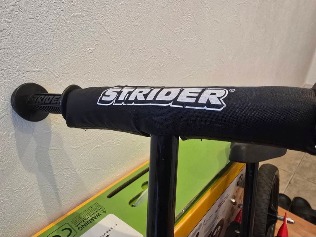 錆小　　美品　STRIDER 12 Sport バランスバイク レッド