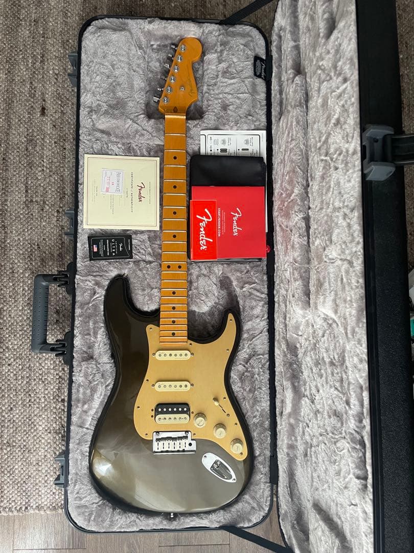 Fender American Ultra STRAT SSH メンテ済