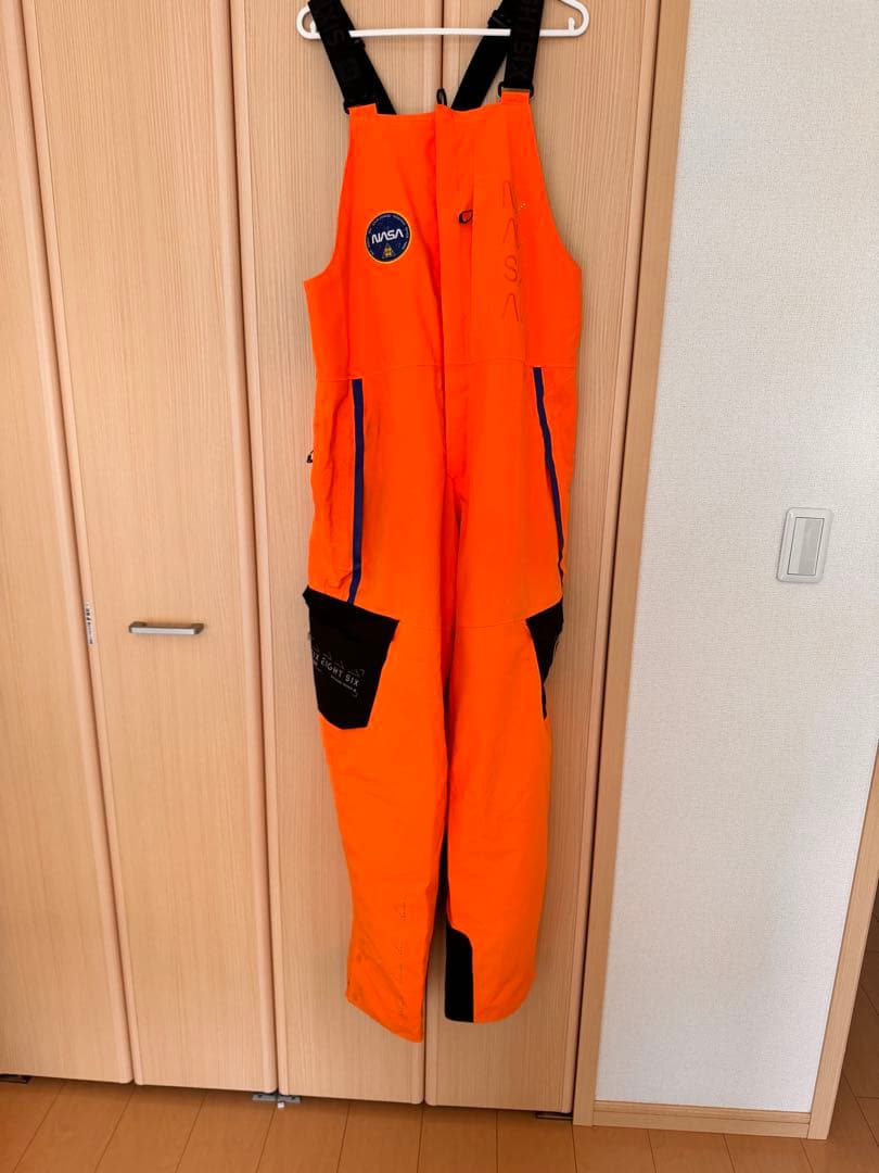 NASAオレンジスキーウェア