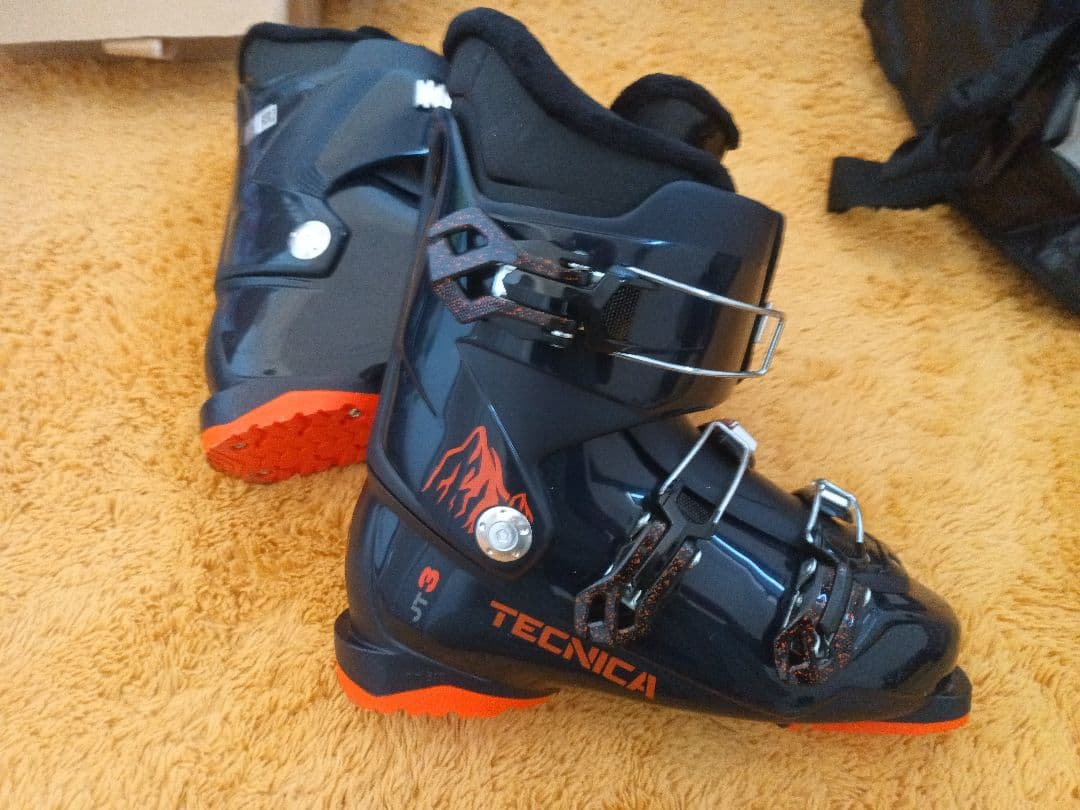 ジュニア　スキーブーツ　TECNICA JT3 26.0cm ①