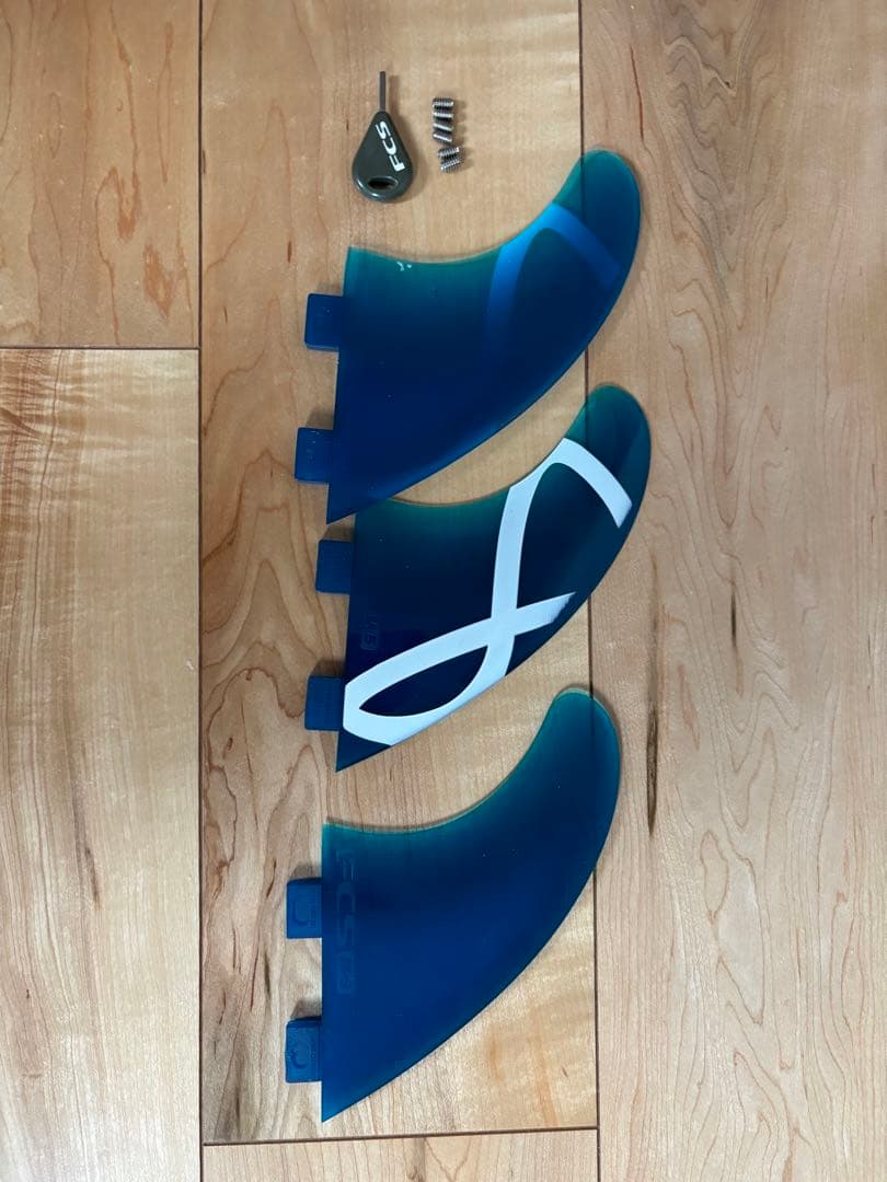 サーフボード　6.4f