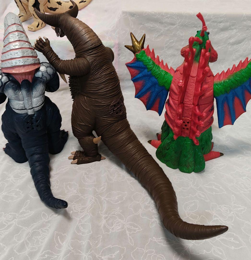 ウルトラマン　フィギュア　サウンドバトラー　16体セット