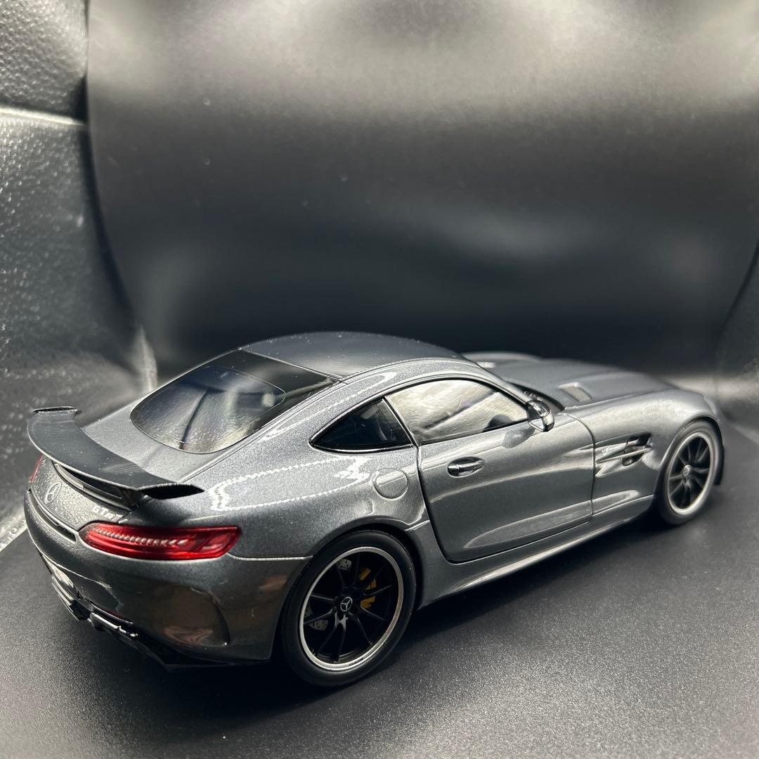 メルセデス・ベンツ AMG GT Rミニカー 1/18