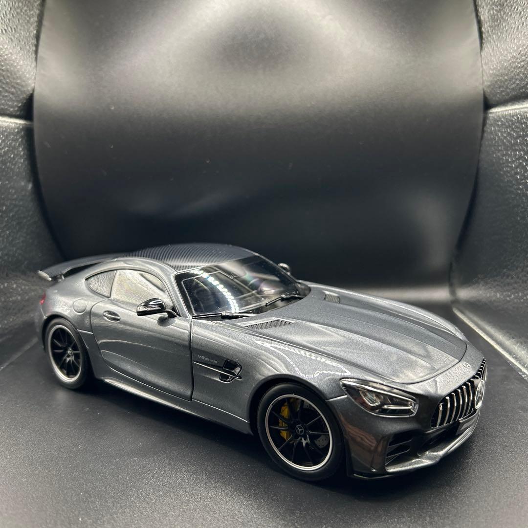 メルセデス・ベンツ AMG GT Rミニカー 1/18