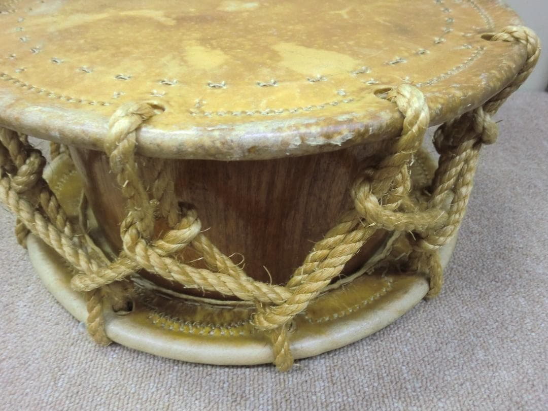 【中古品】締太鼓 面35cm 胴長15cm　台・バチ・バチ用収納袋付き