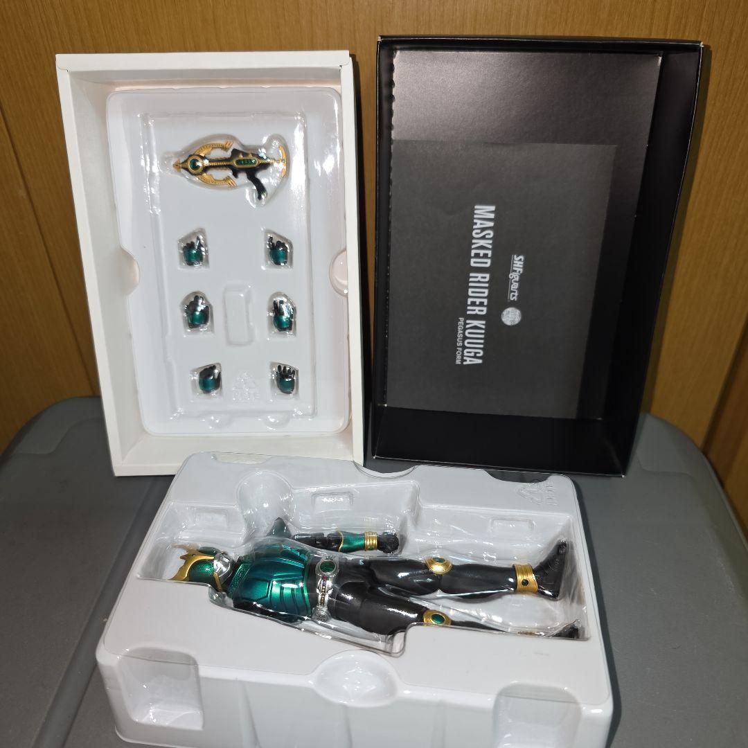 s.h　真骨彫製法　仮面ライダークウガ　ペガサスフォーム　フィギュア　真骨頂