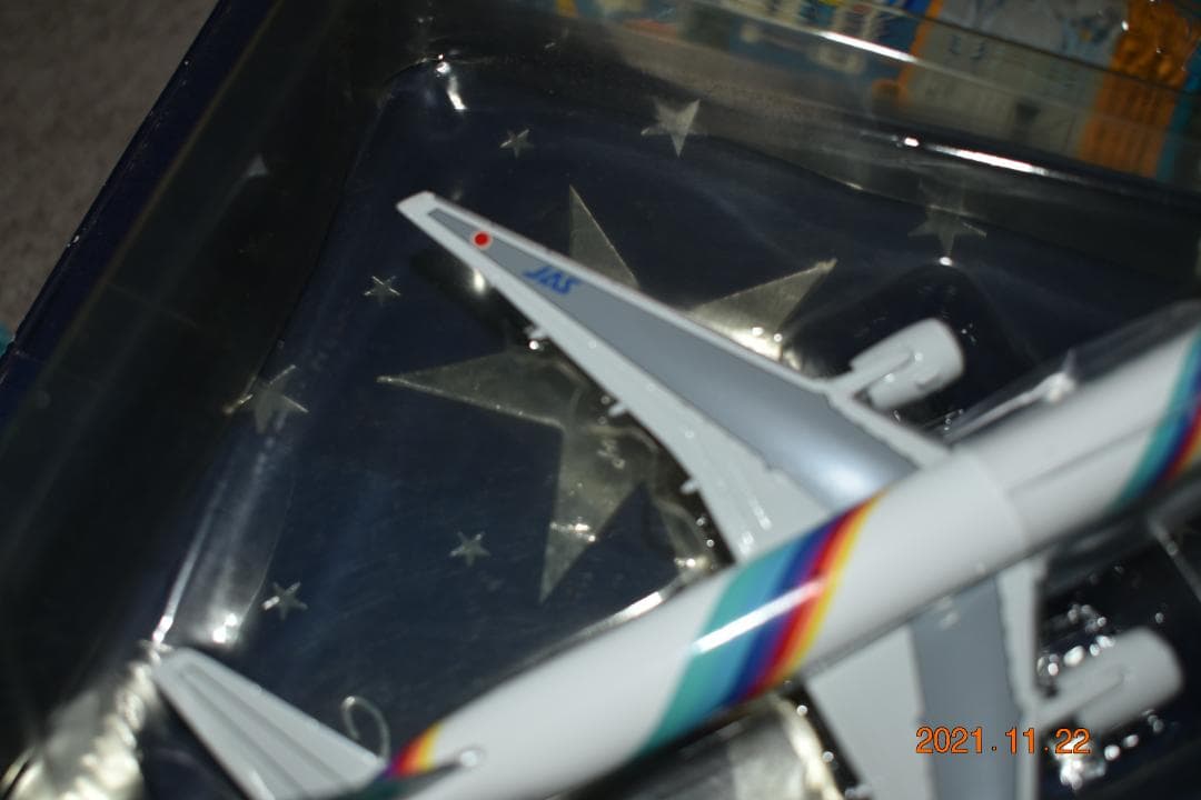 1/400 JAS B-777-200 JA008D　日本エアシステム　赤字処分