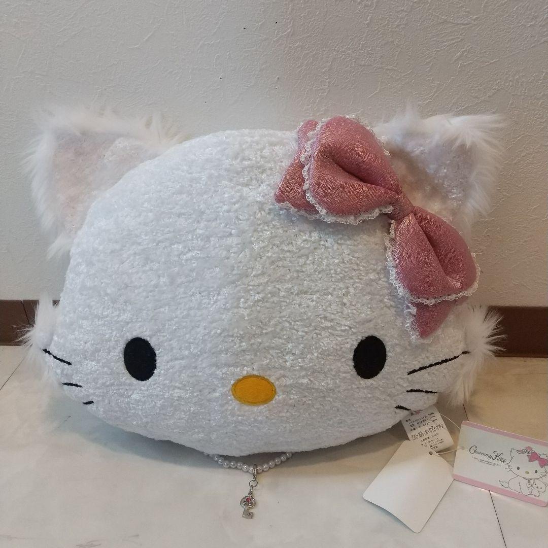 新品　ハローキティ　チャーミーキティ　 2006　キラキラセアテクッション