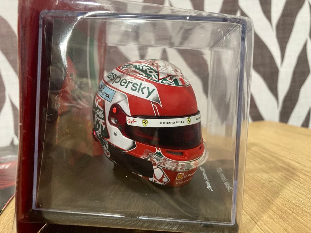 日本未発売　ビッグスケールF1コレクション　ルクレール　ヘルメット　2021年