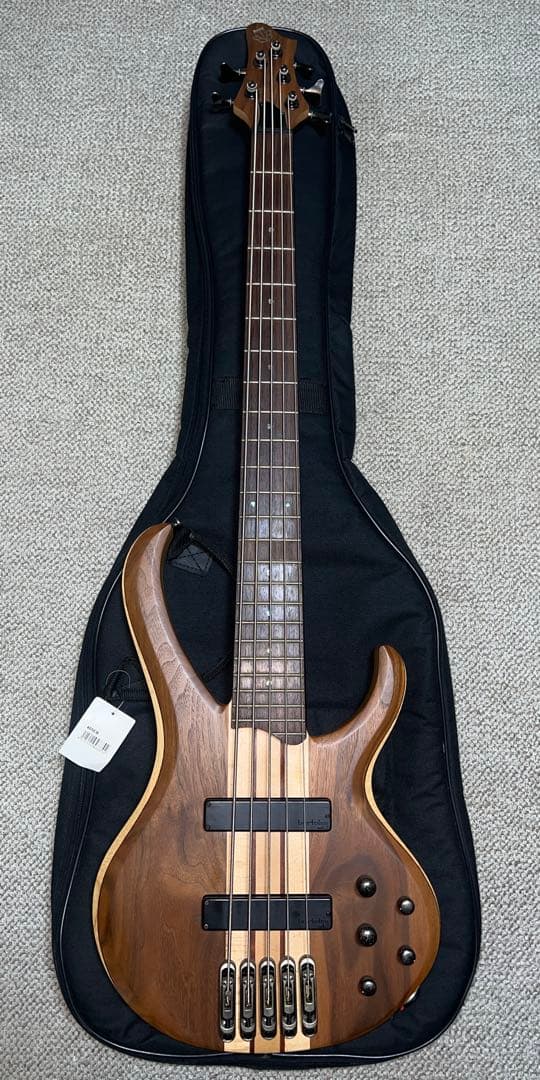 Ibanez 5弦ベース BTB 675