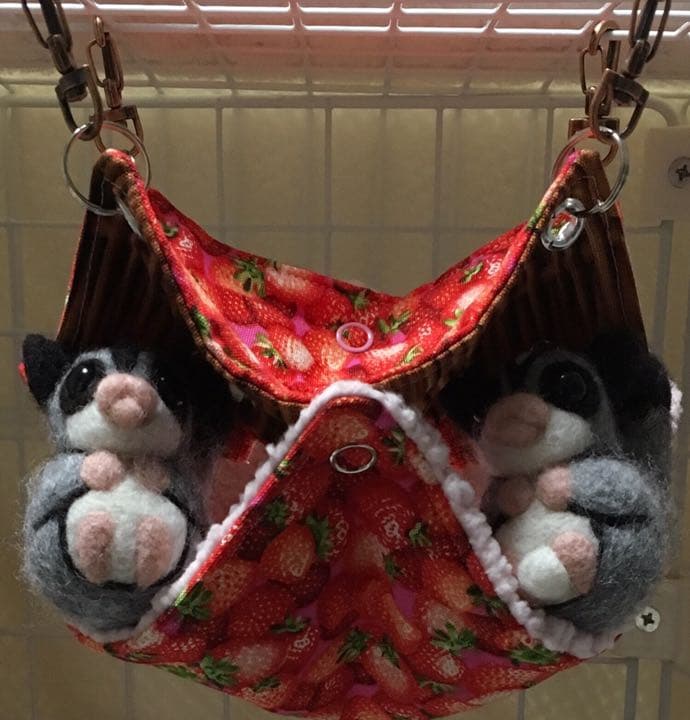 モモンガハウス(リアル・苺・籠柄)ボアピンク  2100円