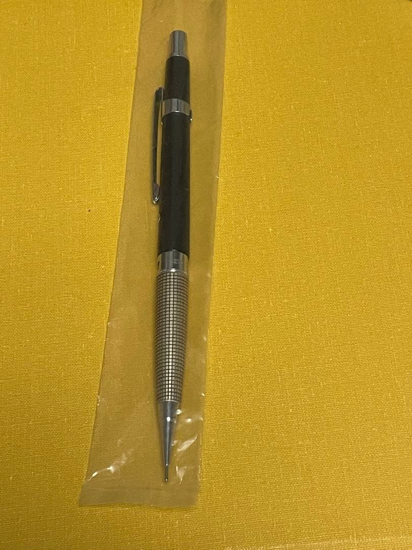 文房具好きな方　ニューマン　木目調シャーペン　木目調　0.3 廃盤　廃番