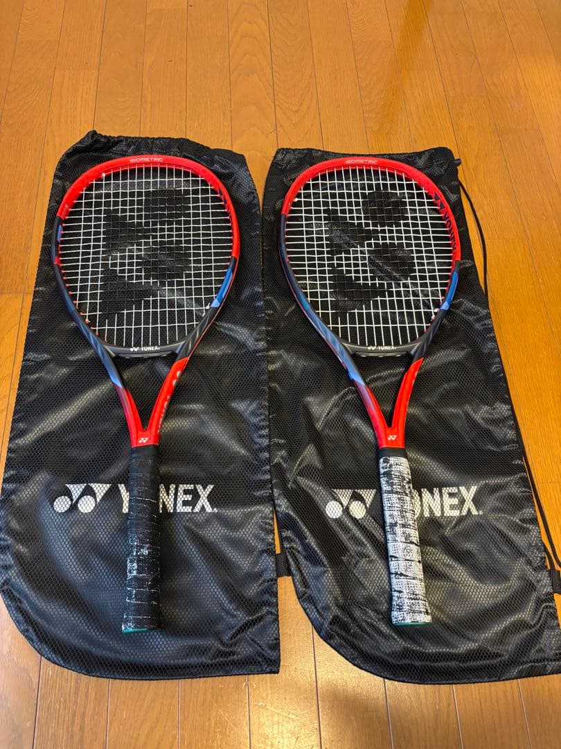 美品　YONEX VCORE 100 G3 2本